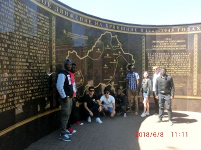 Иностранные студенты БГИТУ посетили  мемориальный комплекс «Партизанская поляна»