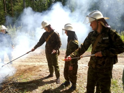 Тренировка по тушению лесных пожаров в Учебно-опытном лесхозе БГИТУ
